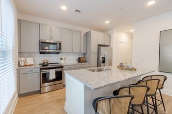 Updated kitchen at the merchant apartments in charleston, sc 29403